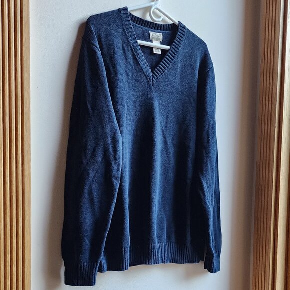 L.L. Bean Navy V-Neck Sweater Size XL - Picture 4 of 13